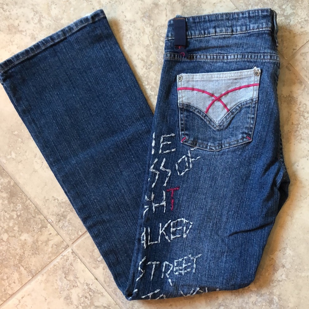 Request Jeans - Picture 9 of 10